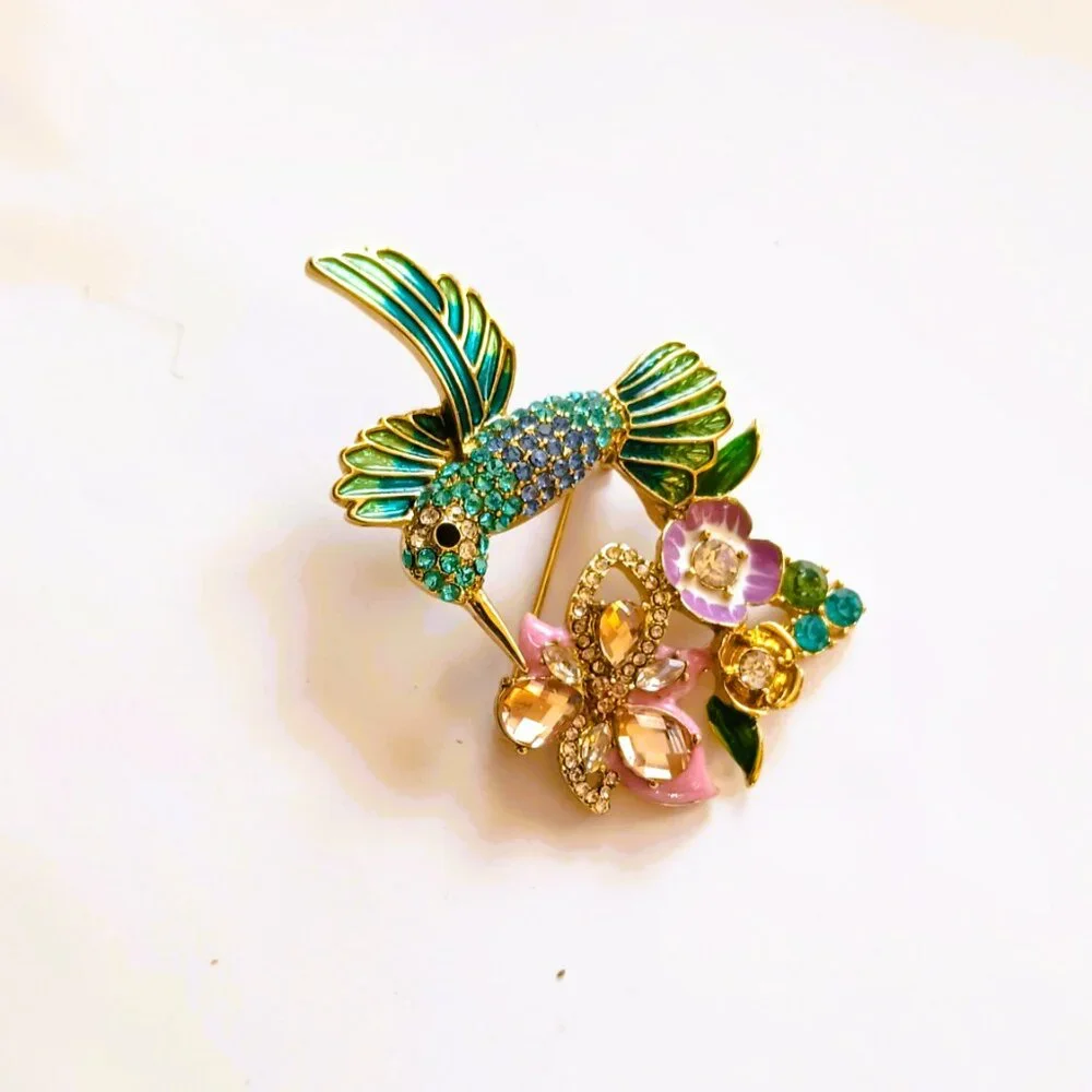 Hummingbird & Flower Crystal Brooch Gold Tone Enamel Multicolor Bird Pin